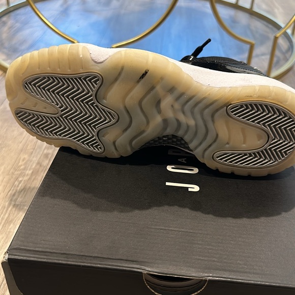 2020 Air Jordan 11 Retro 'Jubilee / 25th Anniversary - Picture 2 of 5